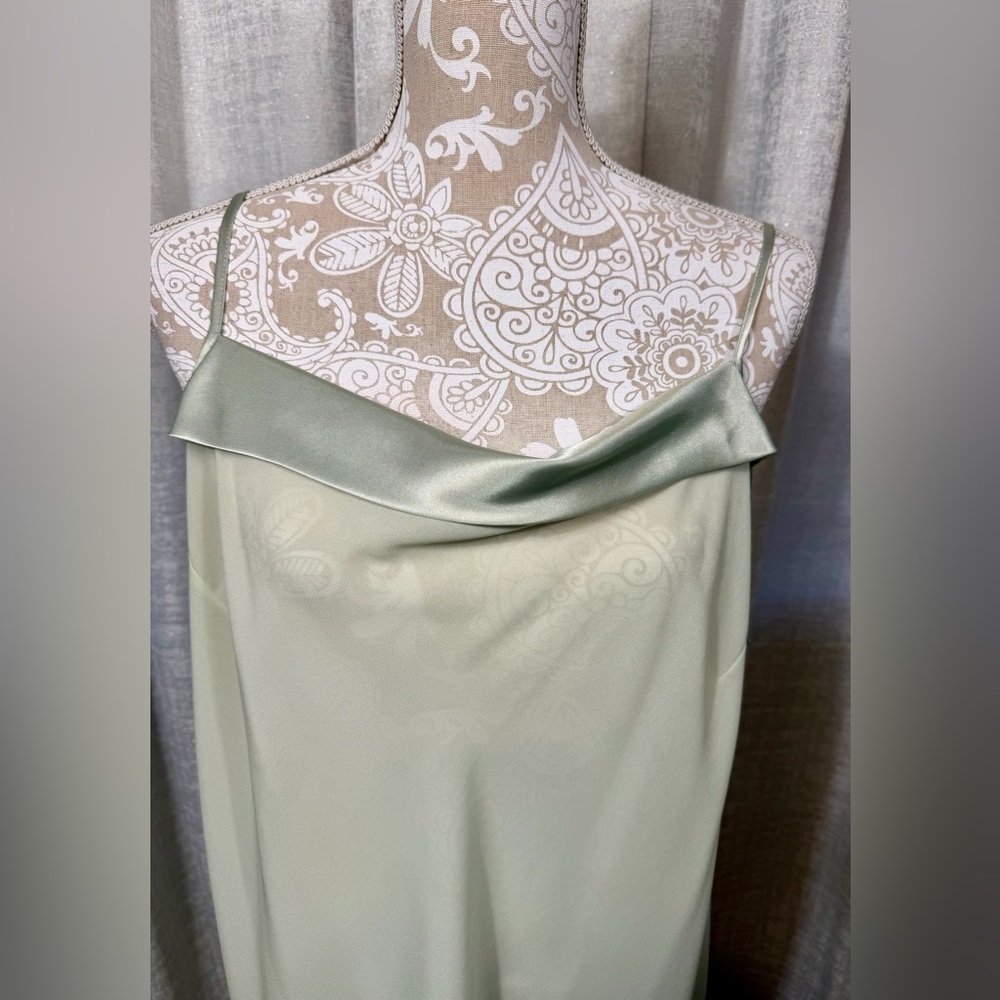 Halston 2X Sage Green Sheer Robe & Slip Dress Set Satin Trim Elegant Lounge - Picture 3 of 16